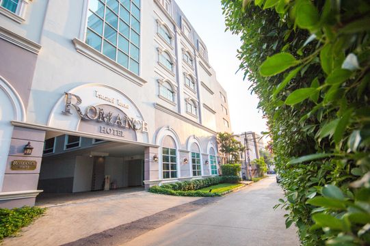 Romance Hotel Srinakarin