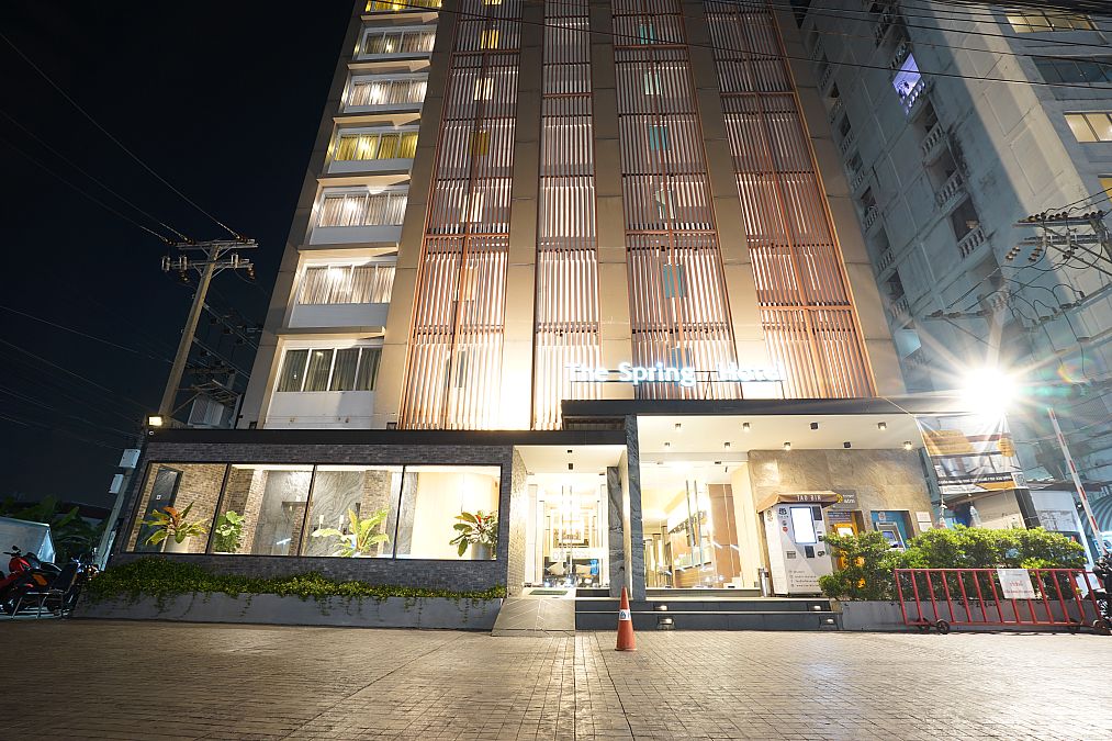 Spring Srinakarin