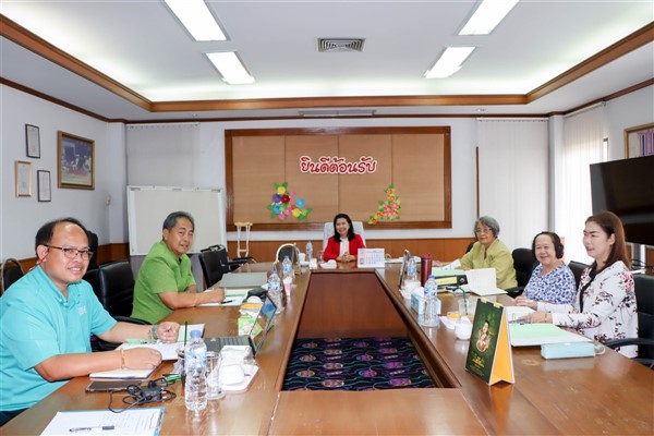ศจ.ดร.ศิริรัตน์ ปุสุรินทร์คำ ผู้แทนผู้รับใบอนุญาต ประธานกรรมการบริหารโรงเรียนเชีงรายวิทยาคม  ดำเนินการประชุมกรรมการบริหารโรงเรียนเชียงรายวิทยาคม สมัยสามัญครั้งที่ 1/2568  ณ ห้องประชุม 1 อาคารอำนวยการ โรงเรียนเชียงรายวิทยาคม