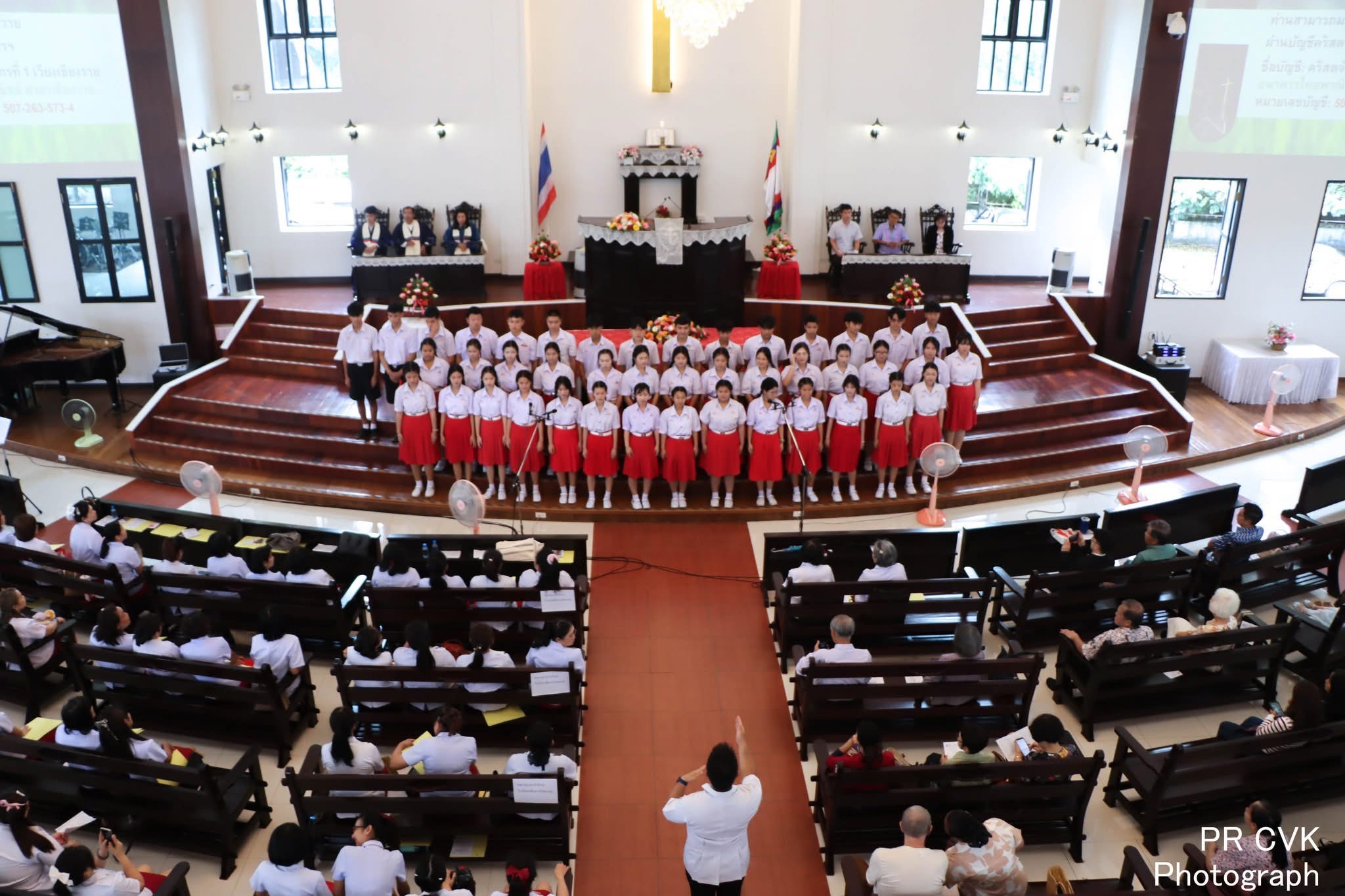 วันระลึกโรงเรียนเชียงรายวิทยาคม และ เปิดภาคเรียนปีการศึกษา 2568 เทศนาโดย ศจ.ดร.ศิริรัตน์ ปุสุรินทร์คำ ผู้แทนผู้รับใบอนุญาต ประธานกรรมการบริหารโรงเรียนเชียงรายวิทยาคม